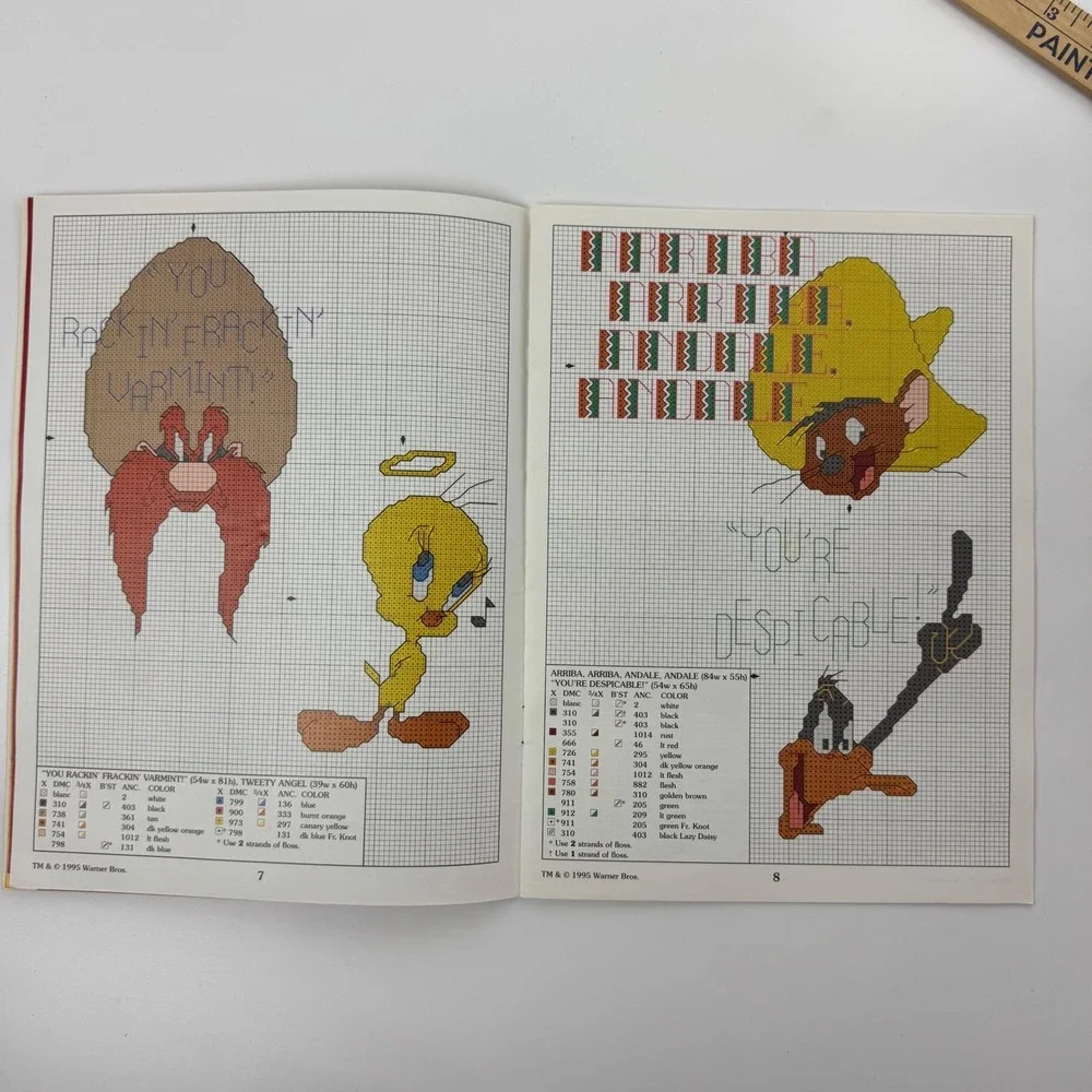 Vintage‎ 1995 Leisure Arts Looney Tunes Cross Stitch Book Leaflet 2723 Patterns